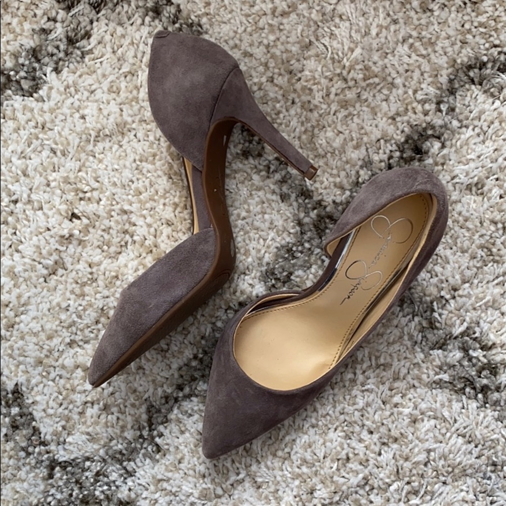 Gray suede pumps, size 6